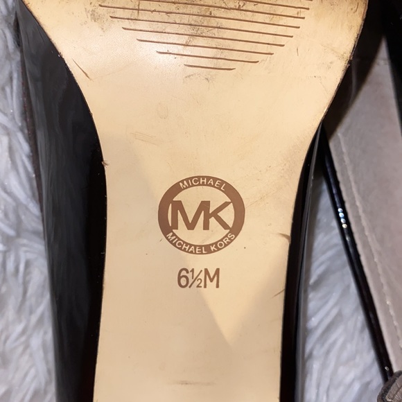 Burgundy Michael Kors Women’s patent leather Block Heel Loafers-Size 6.5 - Picture 4 of 7